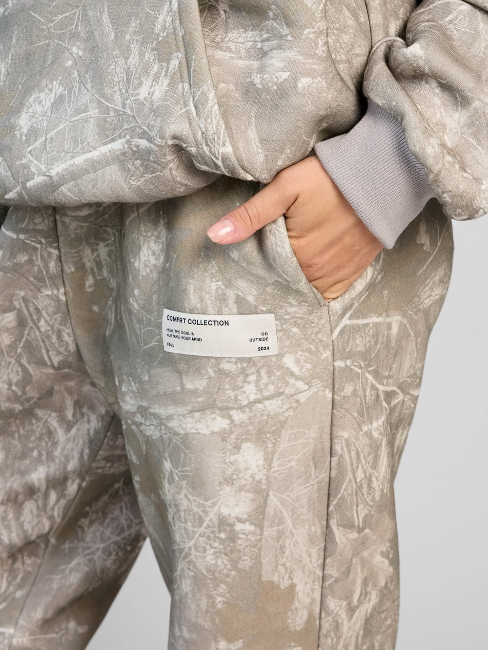 Unisex Comfrt Collection Woodland Camo Jogger Pants - Picture 2 of 2